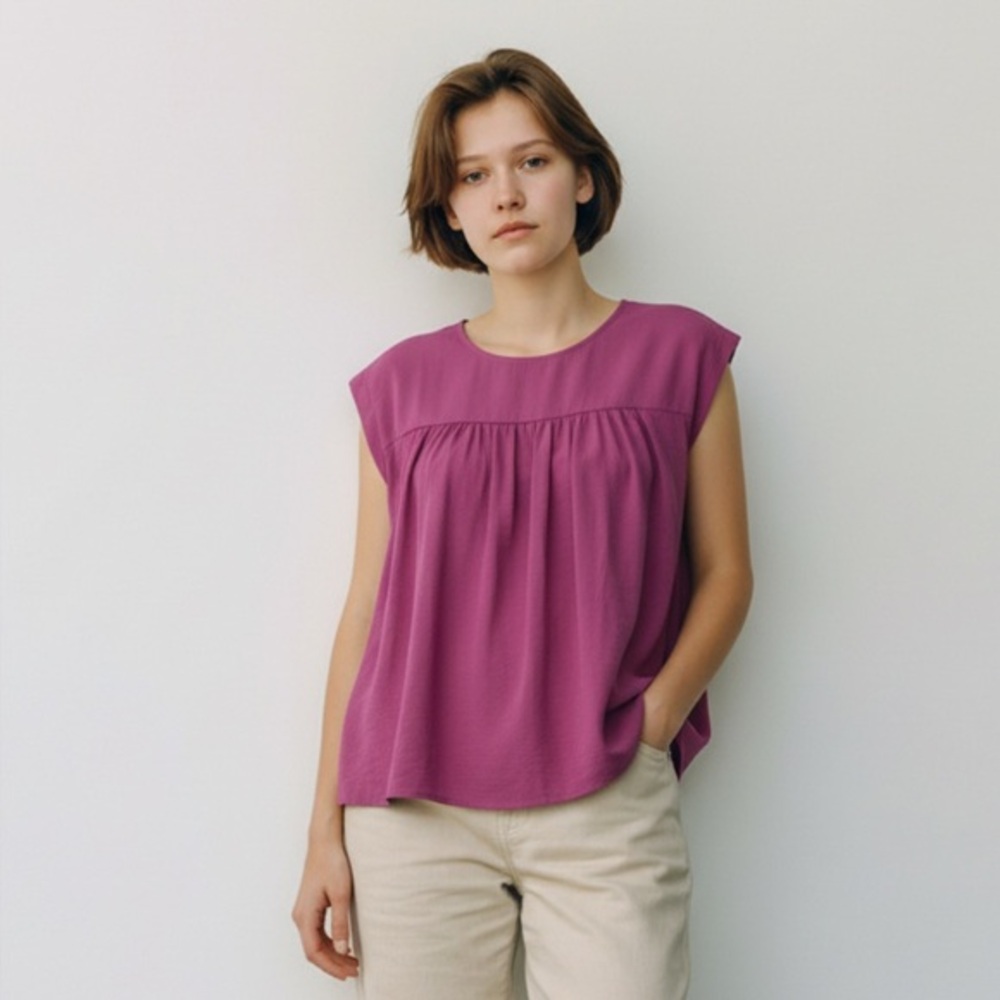 Andre by Unit Crinkle Knit Babydoll Top
